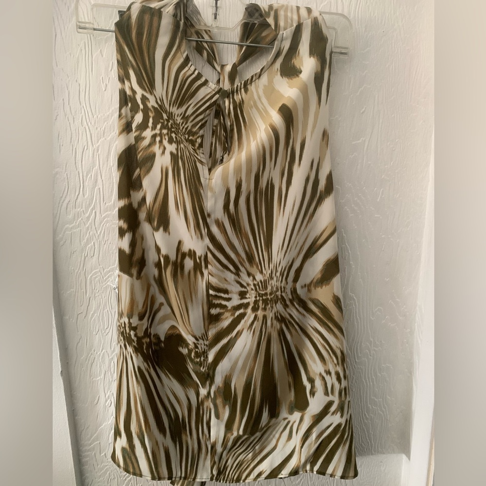 Women’s blouse. Knotted (racerback).